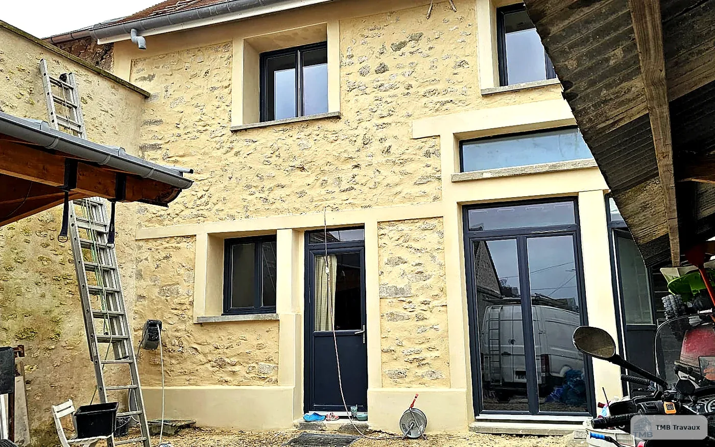 Renfort structurel de charpente intérieure.
